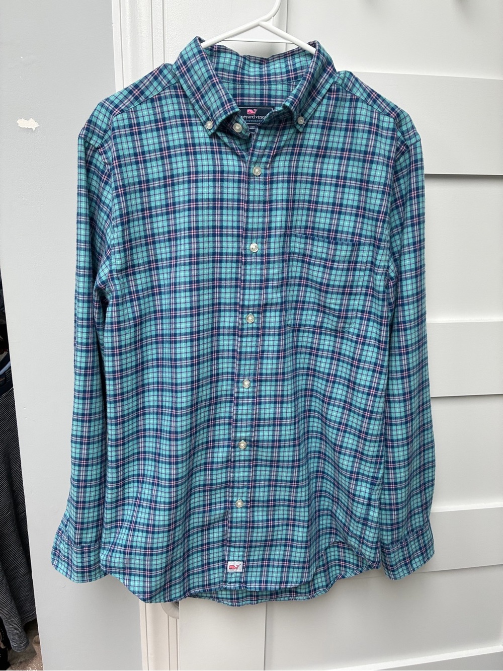 Vineyard Vines Button-Down Plaid Long-Sleeve Shirt in pink and Blue